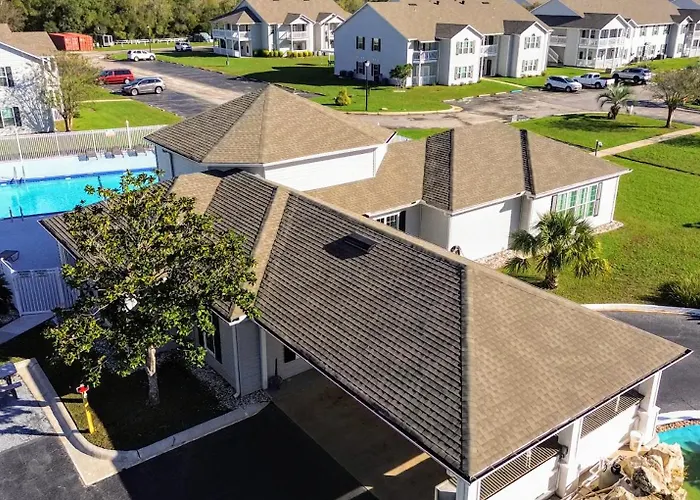 Holiday home Charming 2br W/ Private Balcony In Gulf Shores, Pool, Hot Tub Gulf Shores